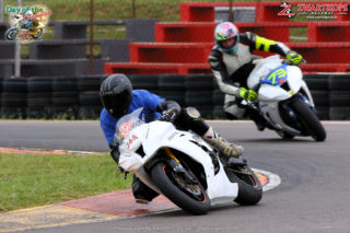 Ian Thomas (SA Compressor Hire Kawasaki ZX10)