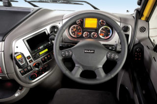 DAF XF105 interior