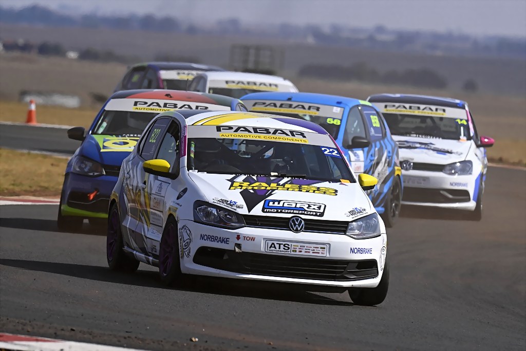 The 35-strong PABAR VW Challenge pack should again provide ultra-close racing and brilliant spectacle. Picture: Dave Ledbitter