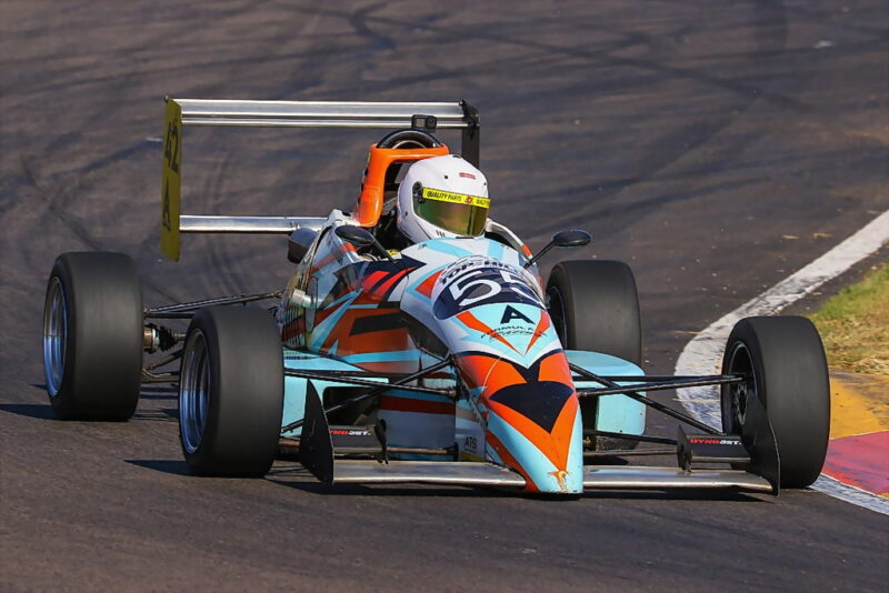 Zwarkops Inry Who will be the fastest to The Top Of The Hill at Zwartkops ...